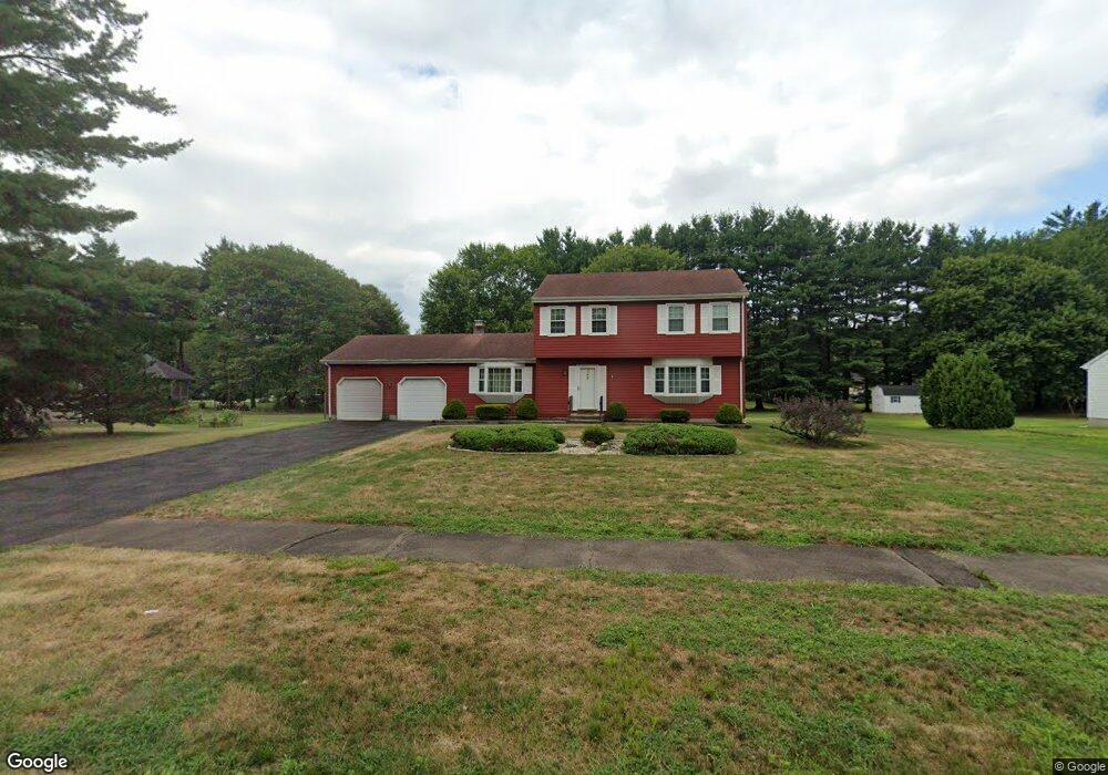 7 Randall Cir, Windsor, CT 06095 - photo 1