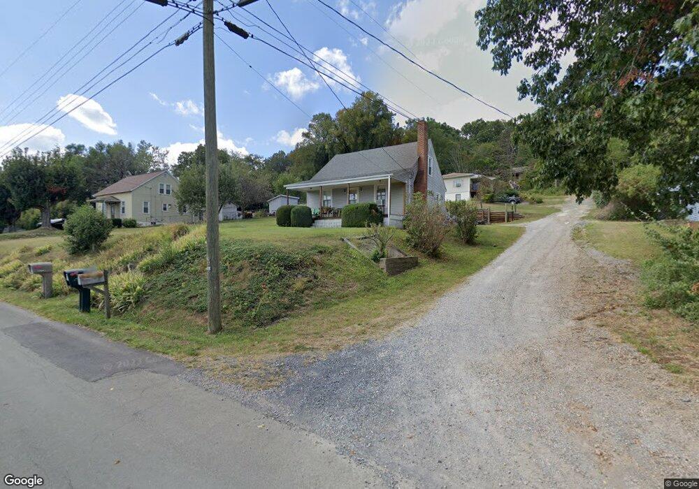 8 Woodward St, Staunton, VA 24401 - photo 1