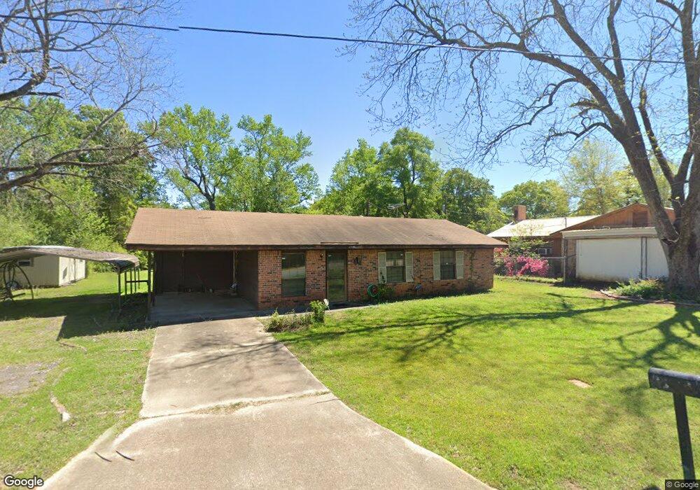 604 NE Front St, Vivian, LA 71082 - photo 1