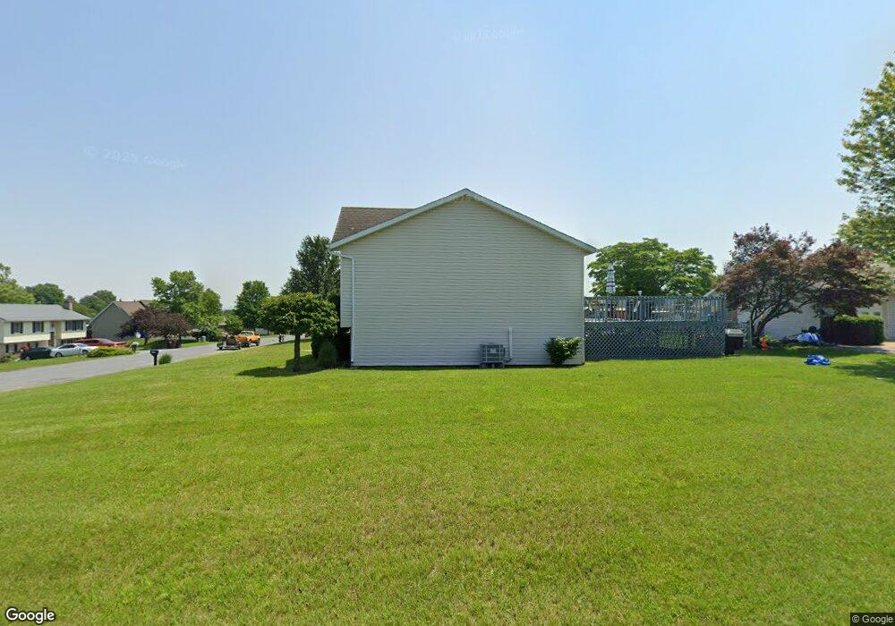 1284 Candice Ln, Chambersburg, PA 17201 - photo 1