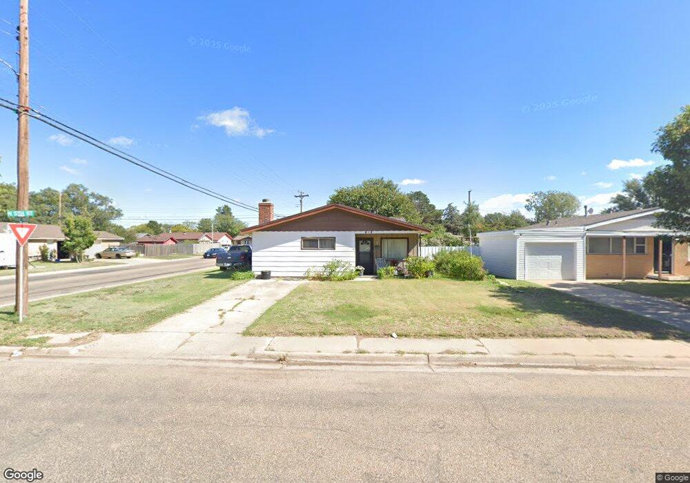414 Pine Ave, Dumas, TX 79029 - photo 1