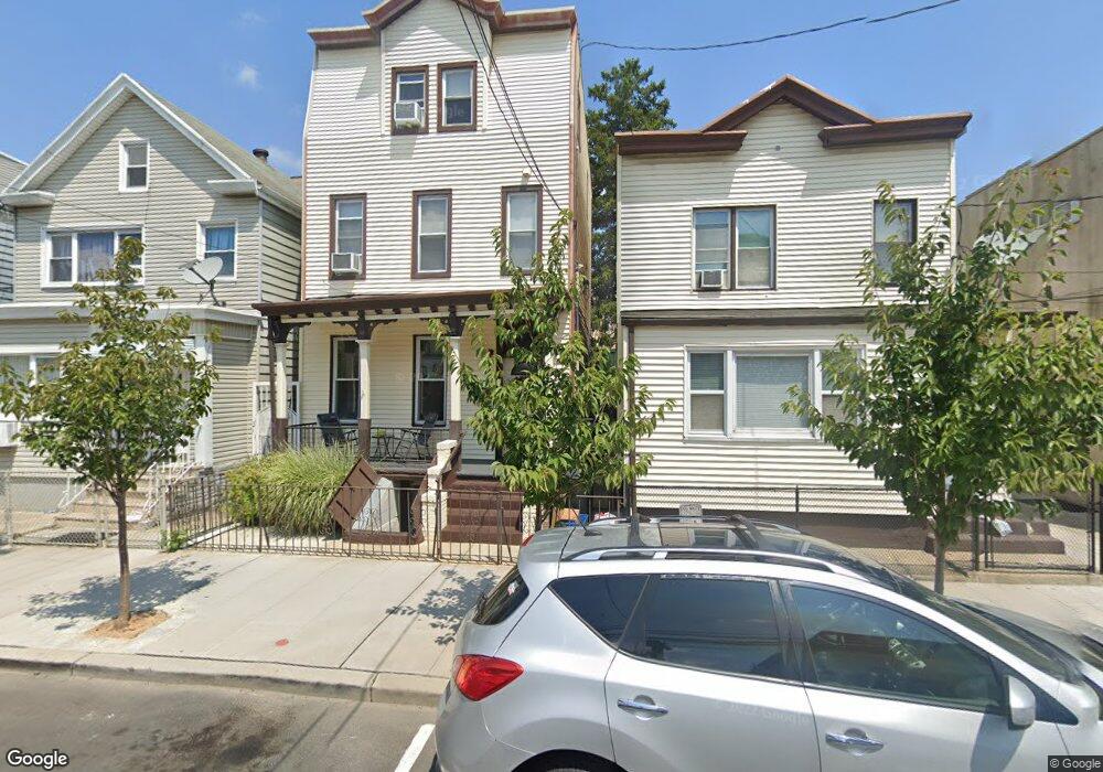 526 29th St, Union City, NJ 07087 - photo 1