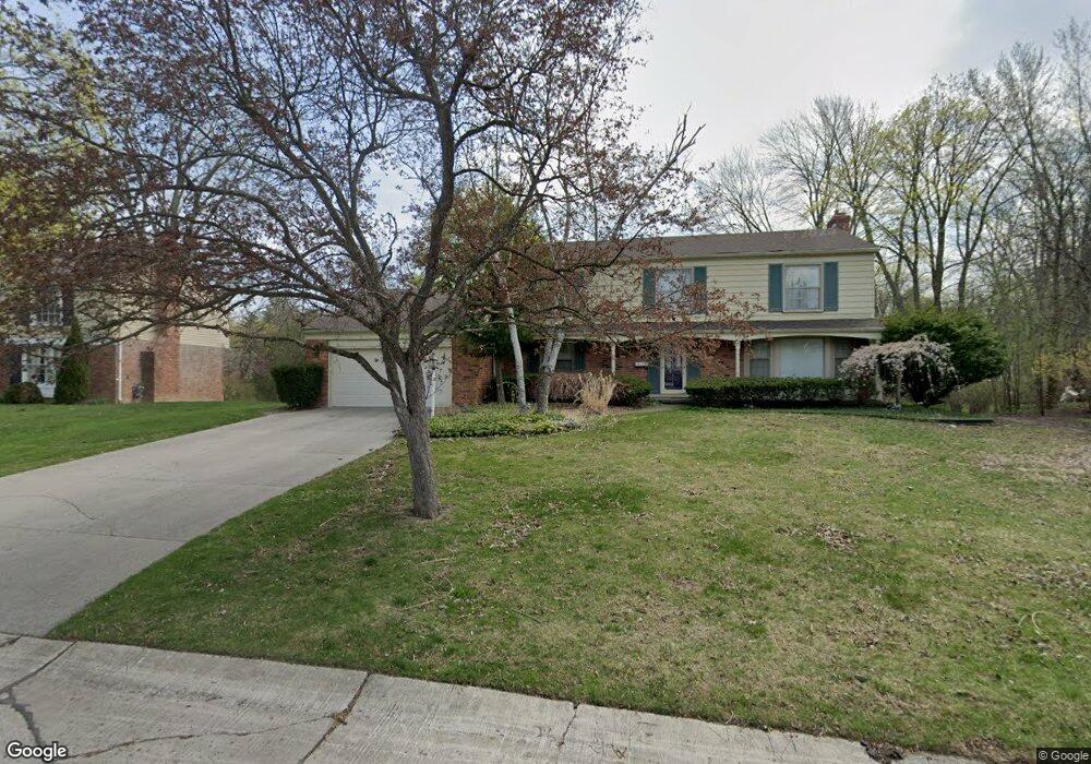 5135 Iron Gate Rd, Bloomfield Hills, MI 48304 - photo 1