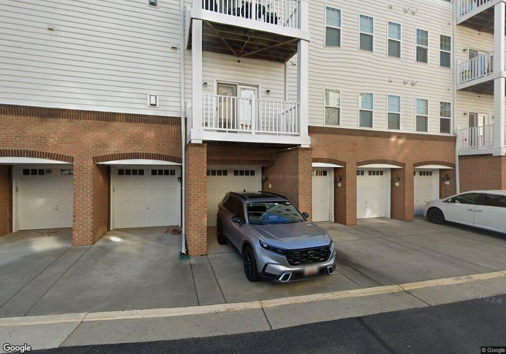 41895 Cathedral Valley Square unit 402, Aldie, VA 20105 - photo 1