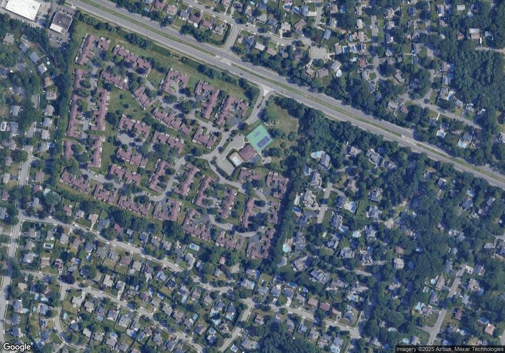 3 Ashley Cir, ComMacK, NY 11725 - photo 1