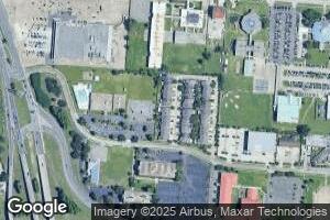 16 Nouveau Ln W, Metairie, LA 70003