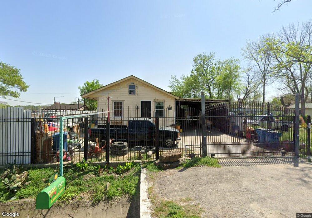 2610 Warwick Rd, Houston, TX 77093 - photo 1