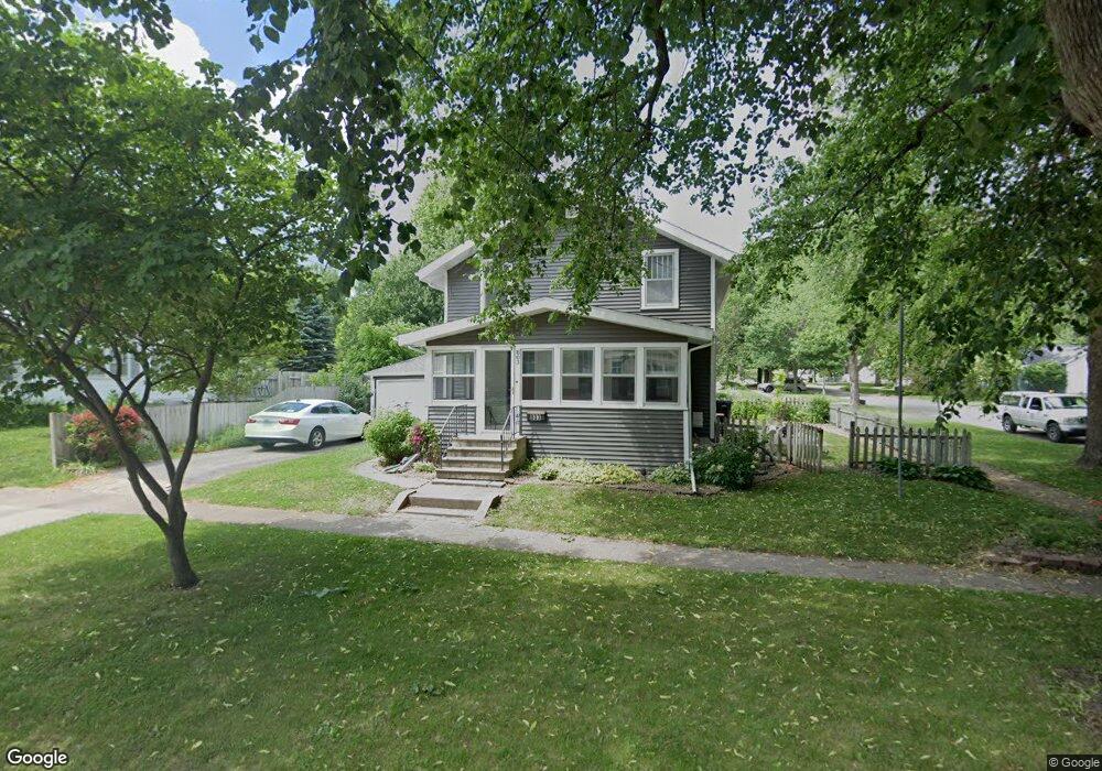 803 W 3rd St, Cedar Falls, IA 50613 - photo 1