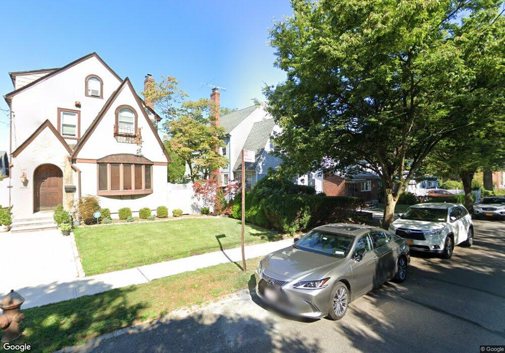 3320 168th St, Flushing, NY 11358 - photo 1