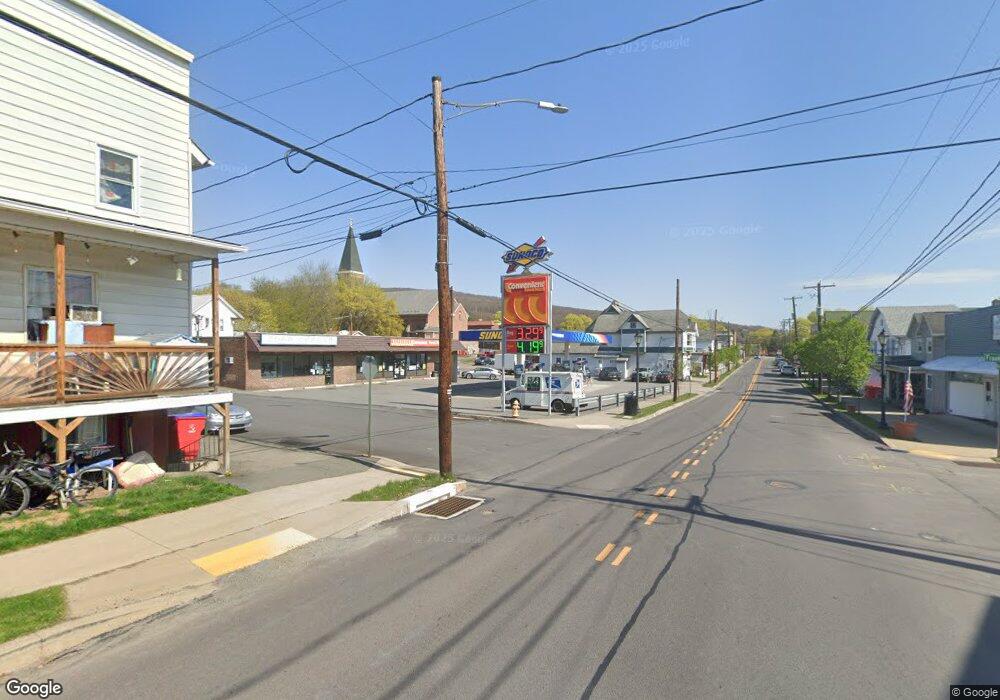 615 Lr, Jermyn, PA 18433 - photo 1