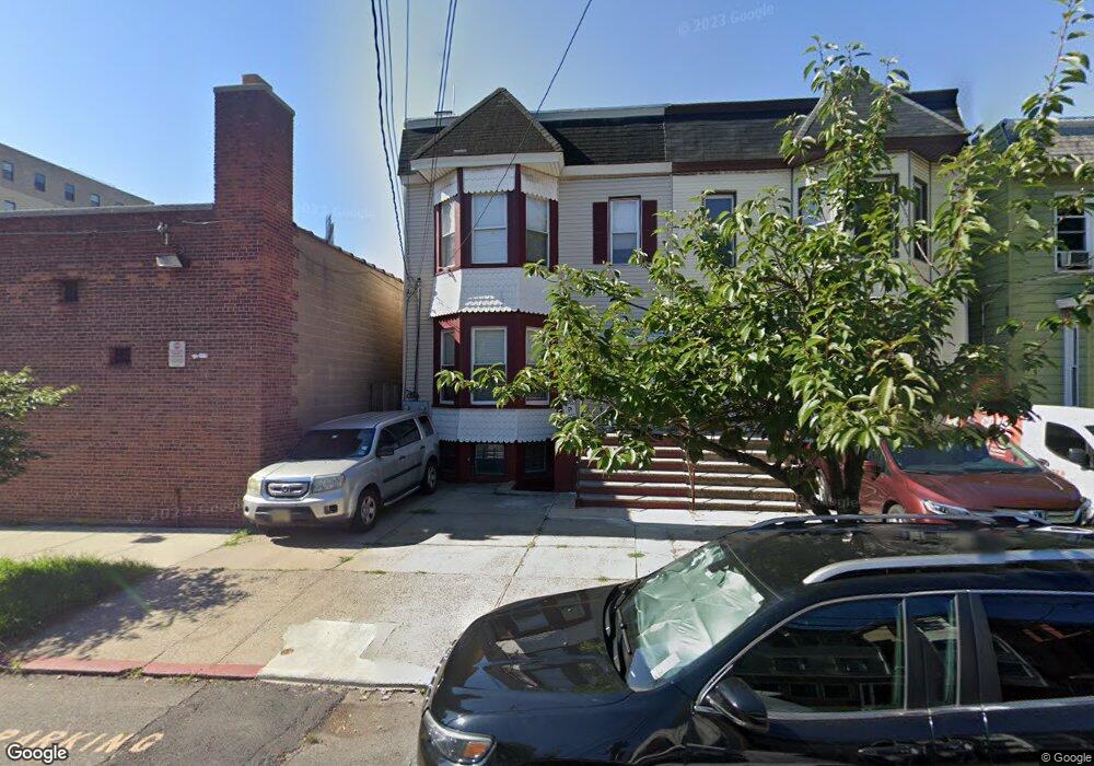 293 Magnolia Ave unit 2, Jersey City, NJ 07306 - photo 1