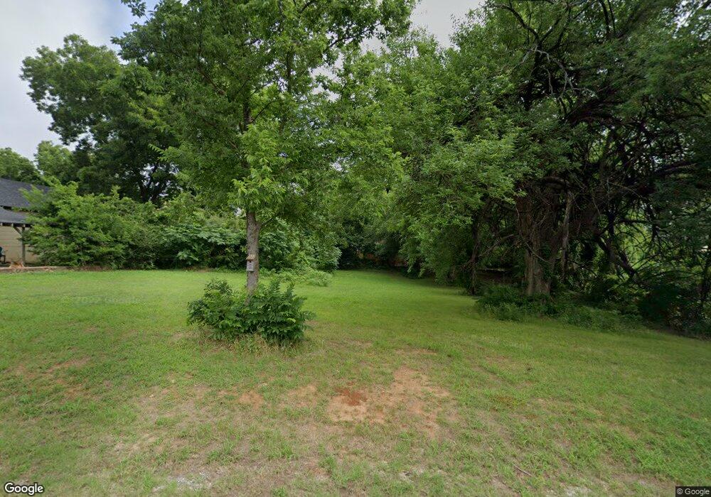 1523 W Walker St, Denison, TX 75020 - photo 1