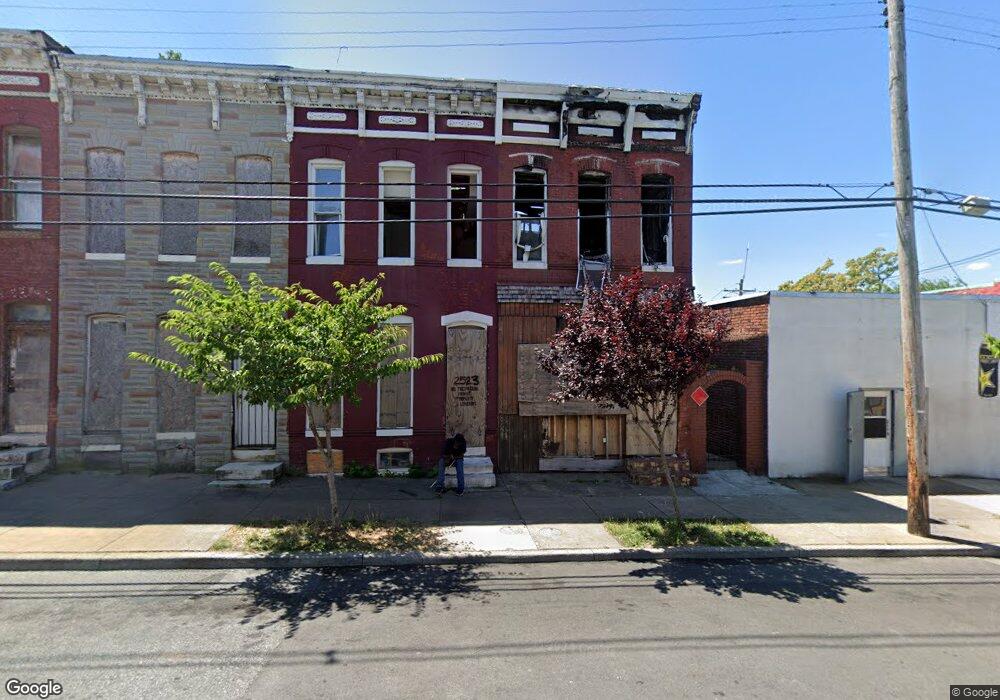 2521 E Oliver St, Baltimore, MD 21213 - photo 1