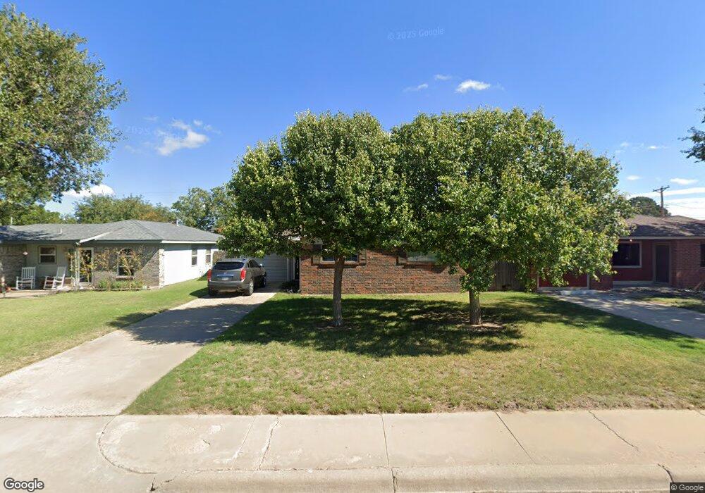 604 Elm Ave, Dumas, TX 79029 - photo 1