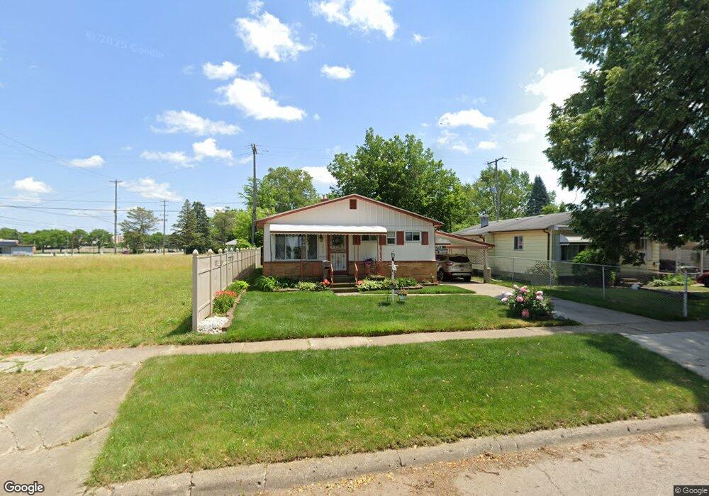 1811 Gilmartin St, Flint, MI 48503 - photo 1