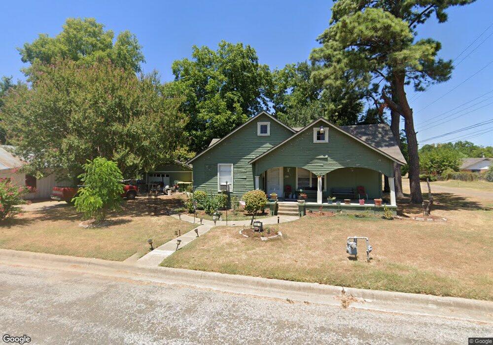 802 W 6th St, Hearne, TX 77859 - photo 1