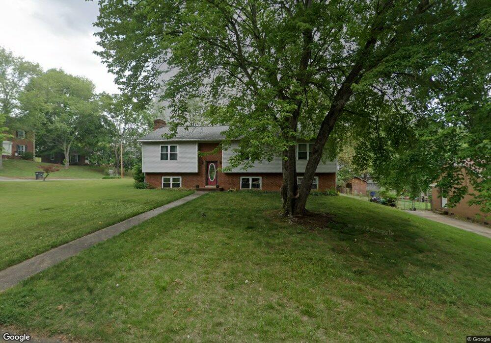 634 Colonial Dr, Statesville, NC 28625 - photo 1