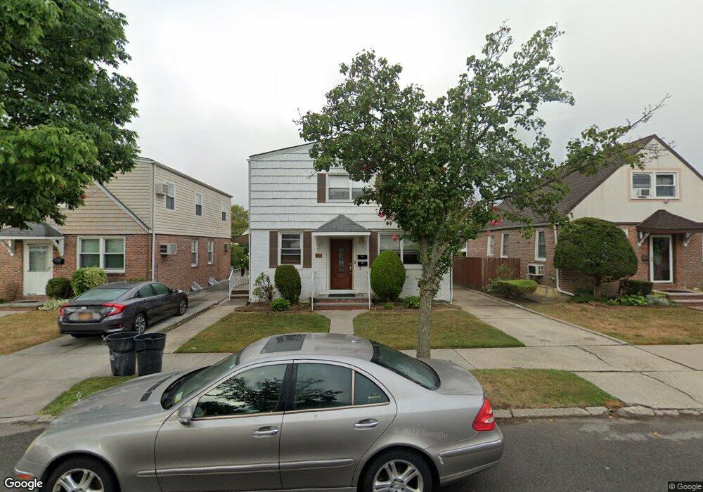 5308 190th St, Fresh Meadows, NY 11365 - photo 1