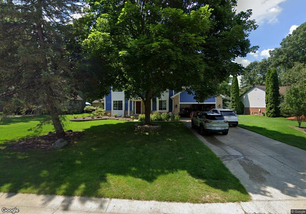 1552 Cardinal Ridge, West Bloomfield, MI 48324 - photo 1