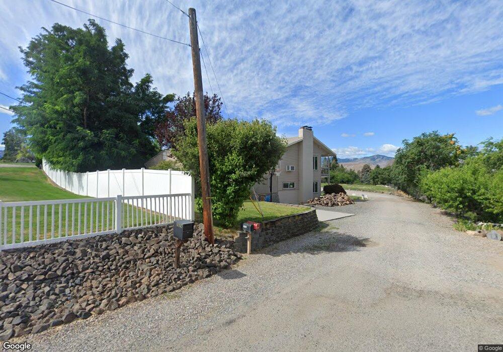 2020 1st St NE, East Wenatchee, WA 98802 - photo 1