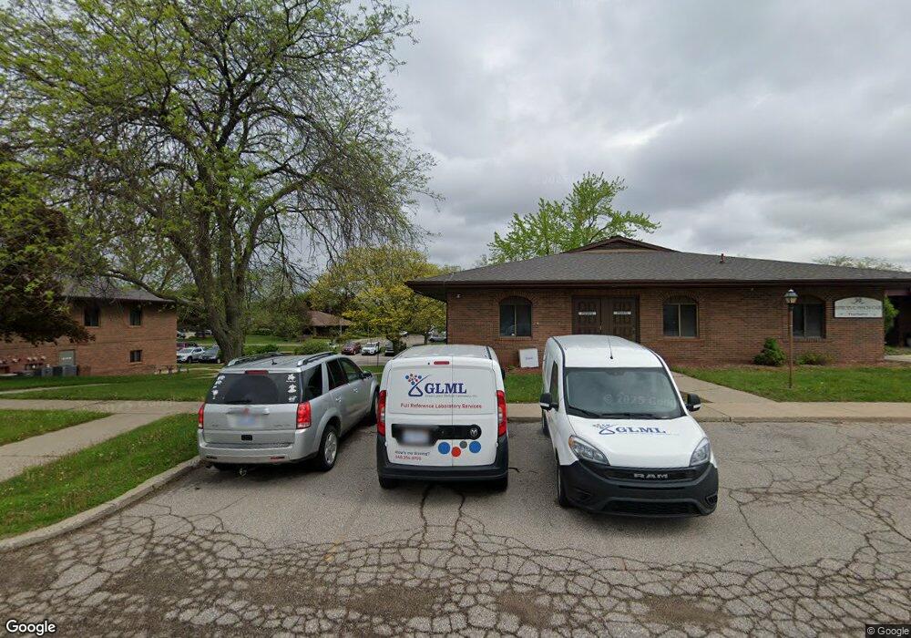 1121 Villa Linde Ct unit Suite 39, Flint, MI 48532 - photo 1