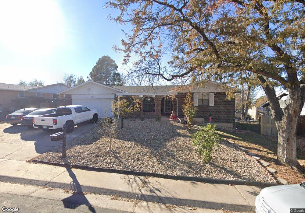 661 S Paris St, Aurora, CO 80012 - photo 1