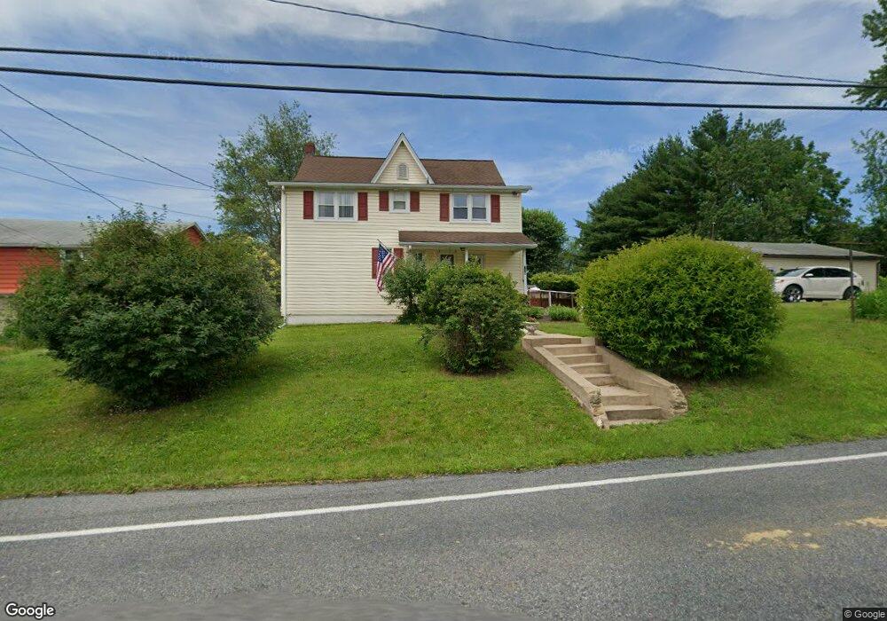 739 Point Phillips Rd, Bath, PA 18014 - photo 1