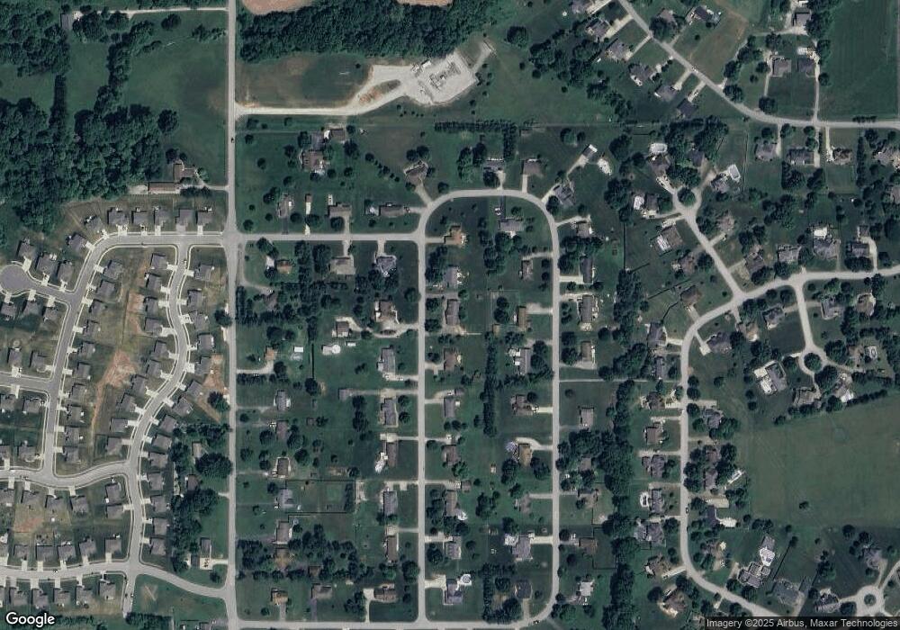 6314 Meadow View Dr, Georgetown, IN 47122 - photo 1