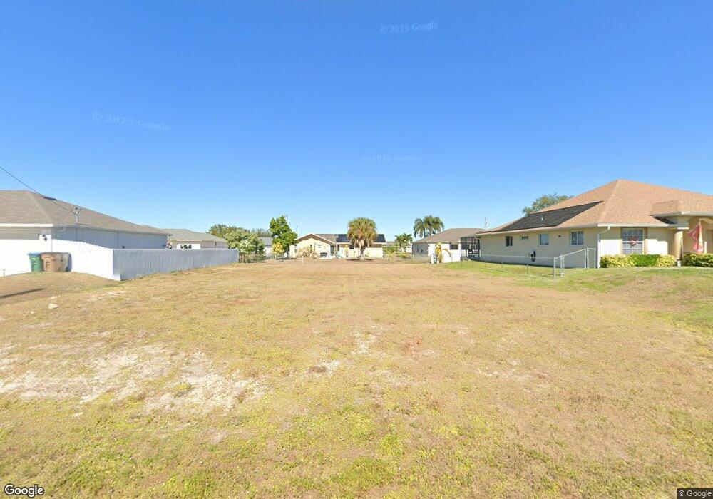 309 20th St NW, Cape Coral, FL 33993 - photo 1