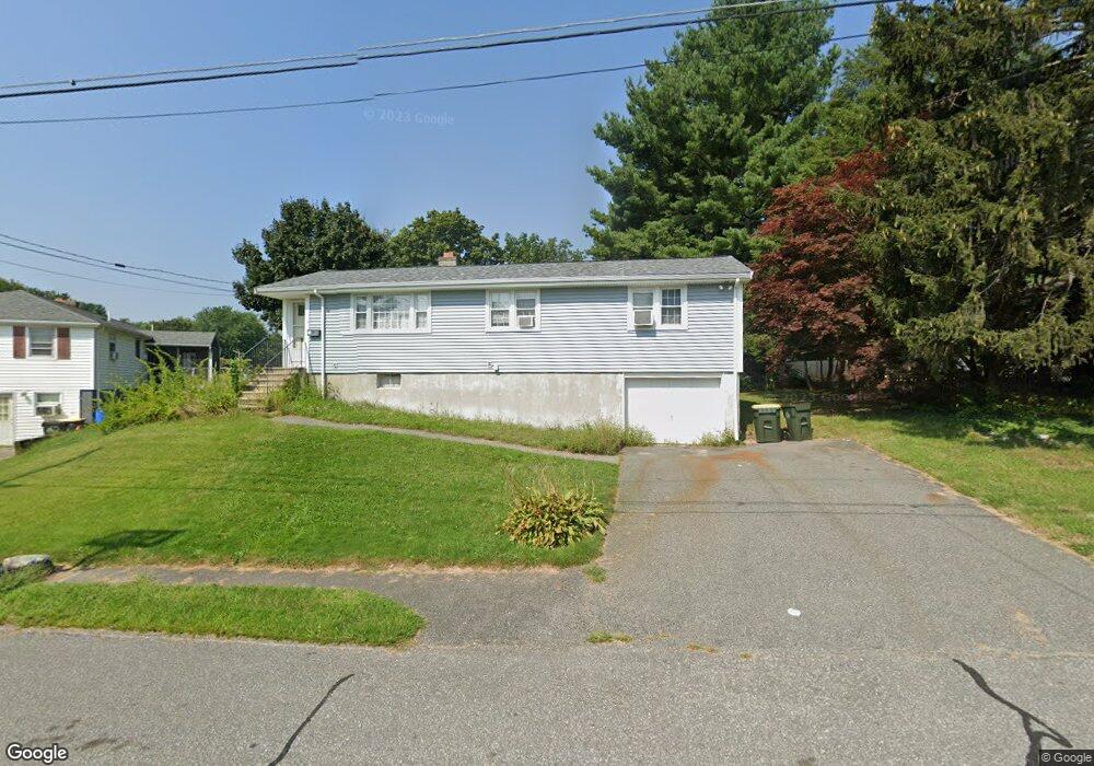 4 Arapahoe Rd, Bellingham, MA 02019 - photo 1