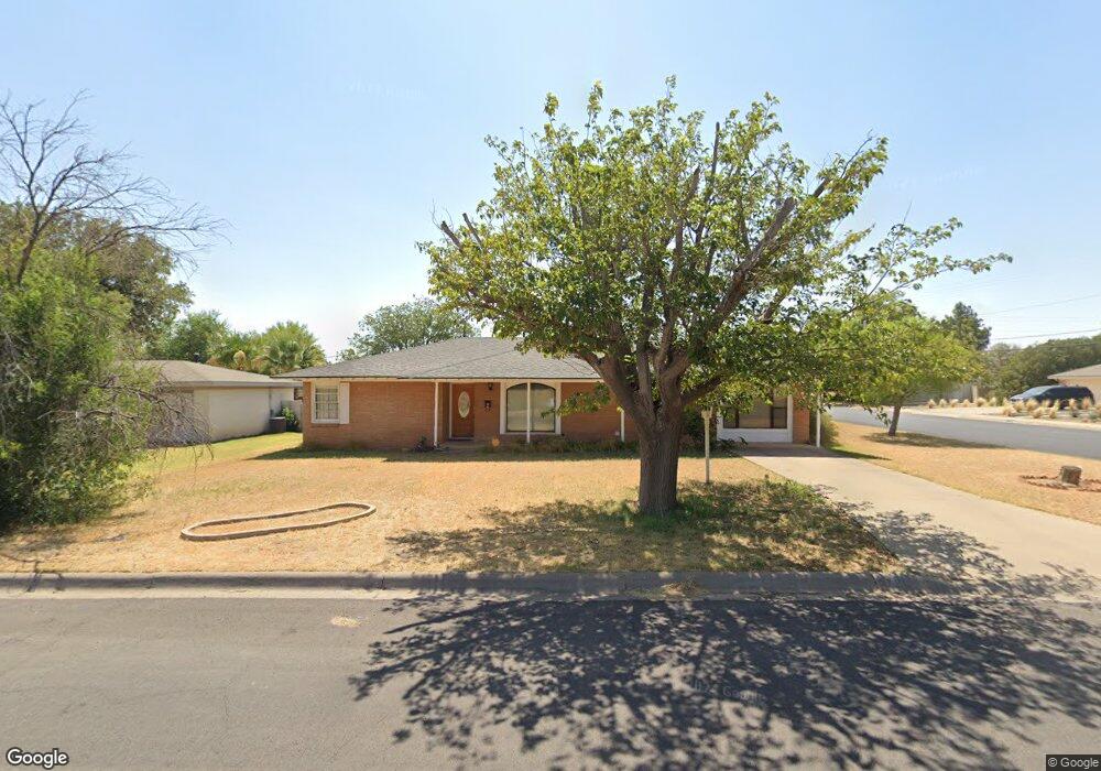 1909 Oaklawn Dr, Midland, TX 79705 - photo 1