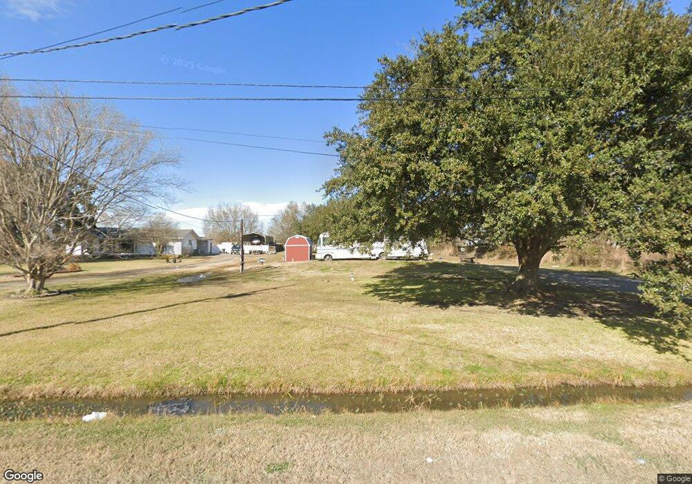 2216 Claude Leblanc Rd, New Iberia, LA 70560 - photo 1