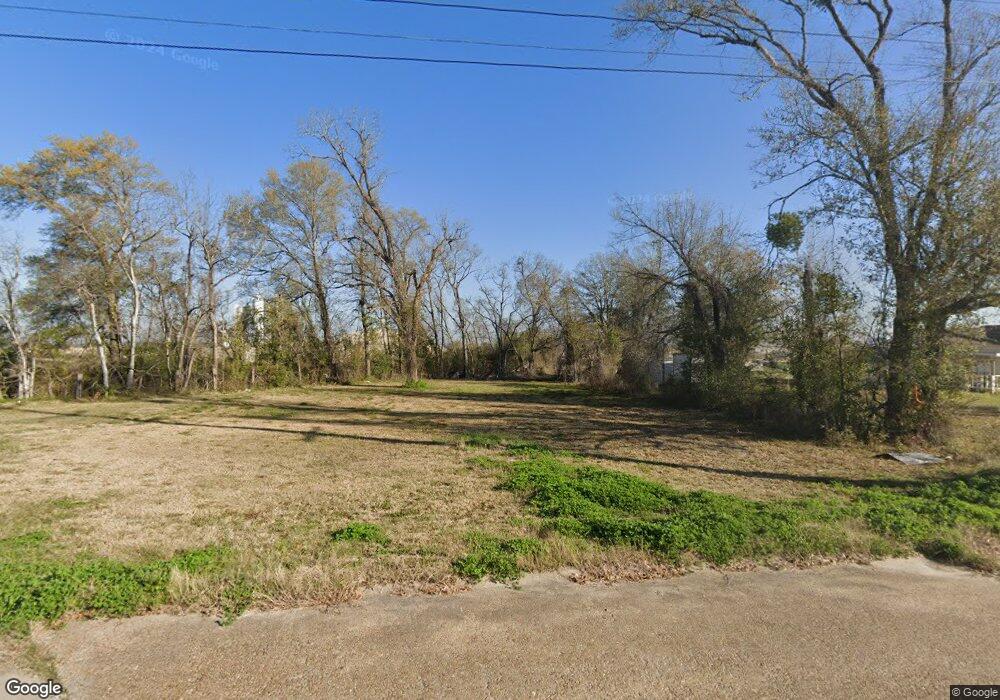 719 Fournet St, Lake Charles, LA 70601 - photo 1