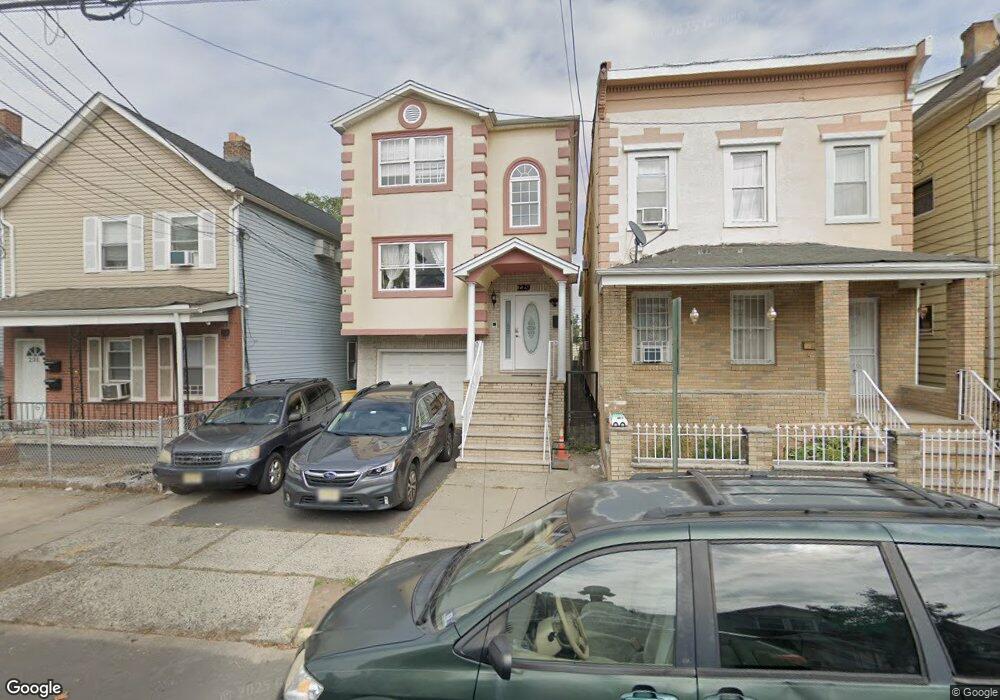 229 Pine St unit 2, Elizabethport, NJ 07206 - photo 1