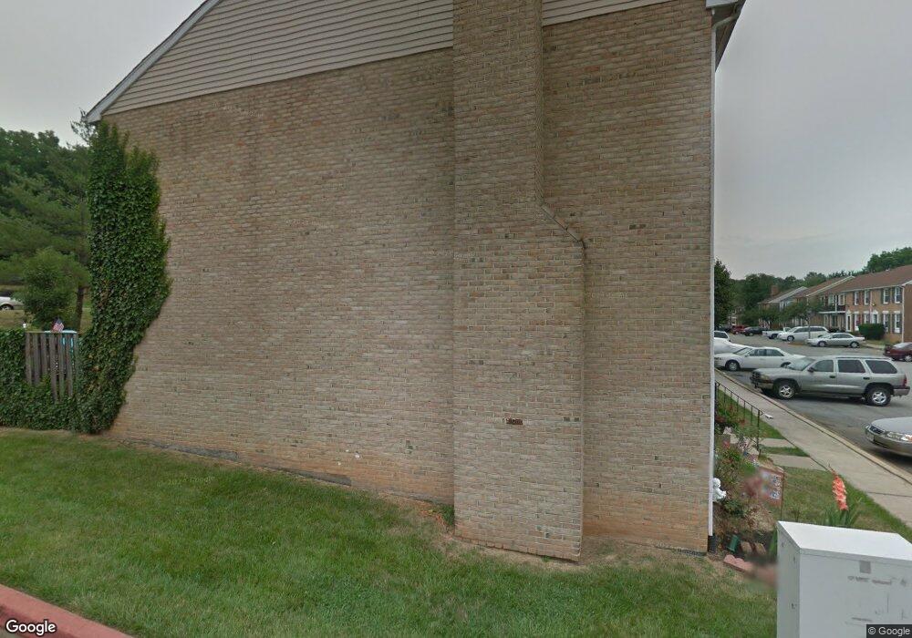 5803 Richardson Mews Square, Halethorpe, MD 21227 - photo 1