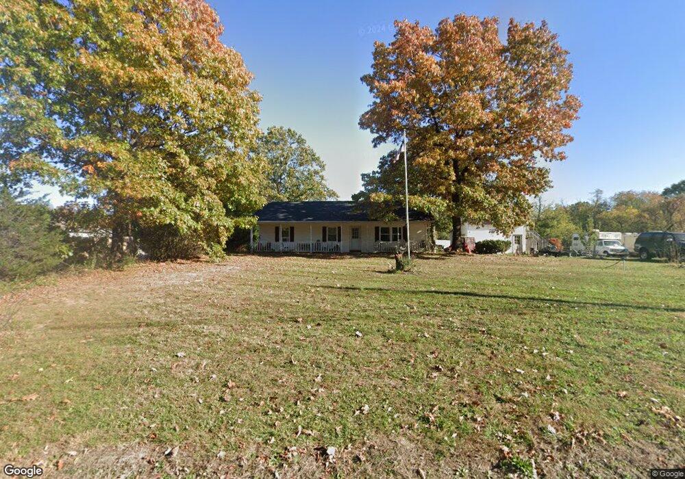 564 Cheshire Rd, Bunker Hill, WV 25413 - photo 1