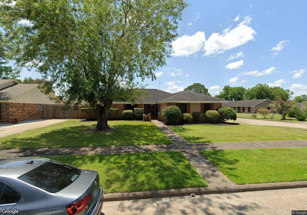 9702 Kirkfalls Dr, Houston, TX 77089 - photo 1
