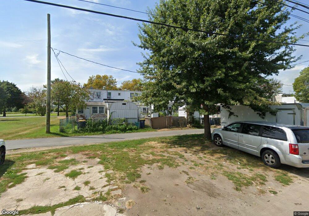 716 Center St, New Castle, DE 19720 - photo 1