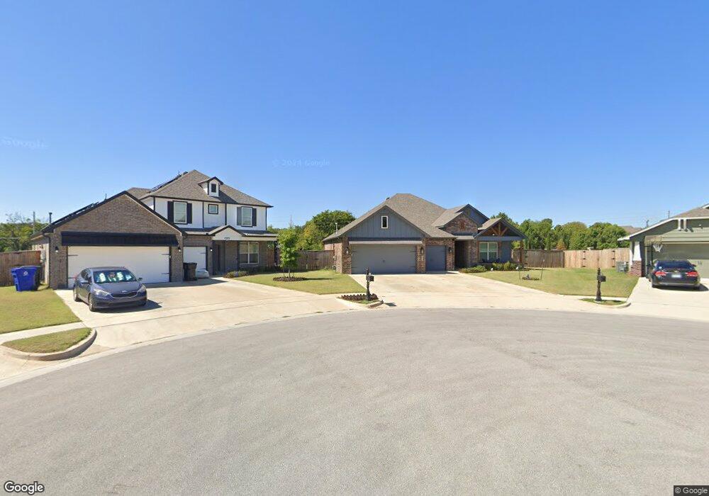 2018 W Fredericksburg Ct, Broken Arrow, OK 74011 - photo 1