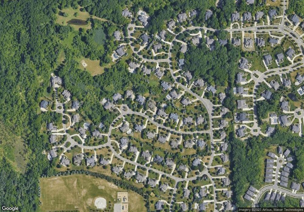 3430 Vineyard Hill Dr, Rochester, MI 48306 - photo 1