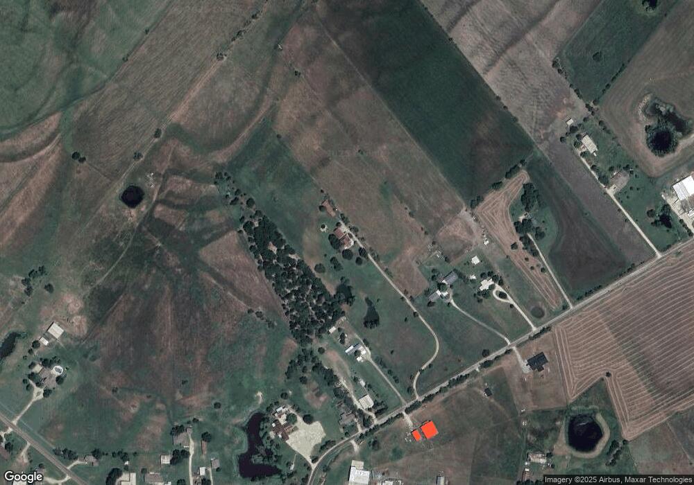 902 Kirkpatrick Rd, Ennis, TX 75119 - photo 1