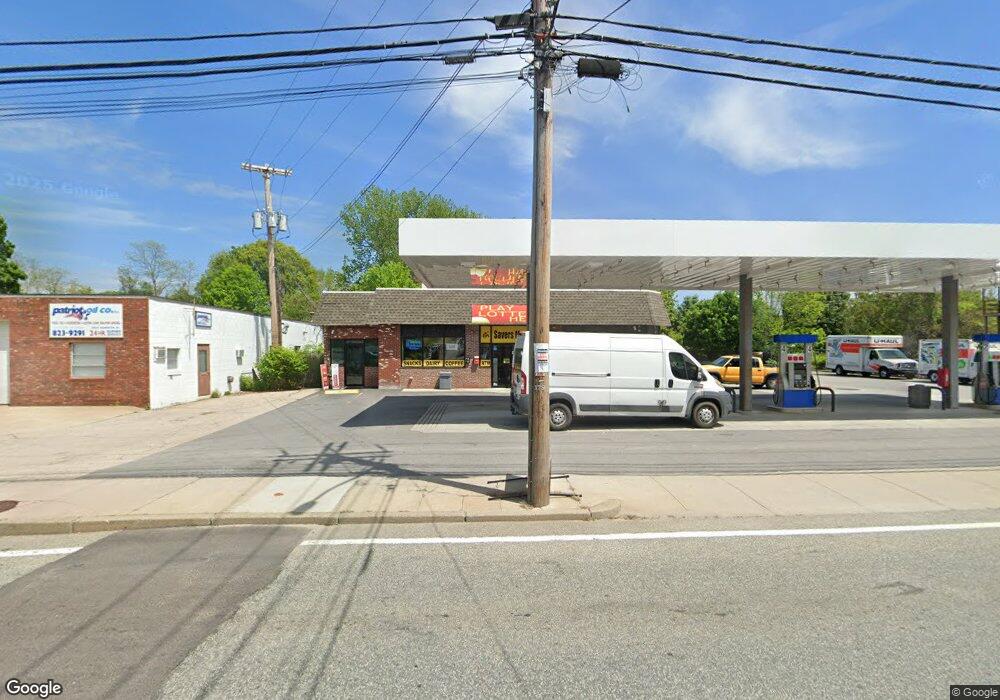 1086 Main St, West Warwick, RI 02893 - photo 1