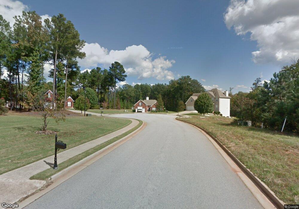 8055 Abington Dr, Locust Grove, GA 30248 - photo 1