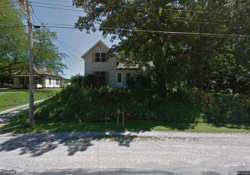 1412 W 4th St N, Newton, IA 50208 - photo 1
