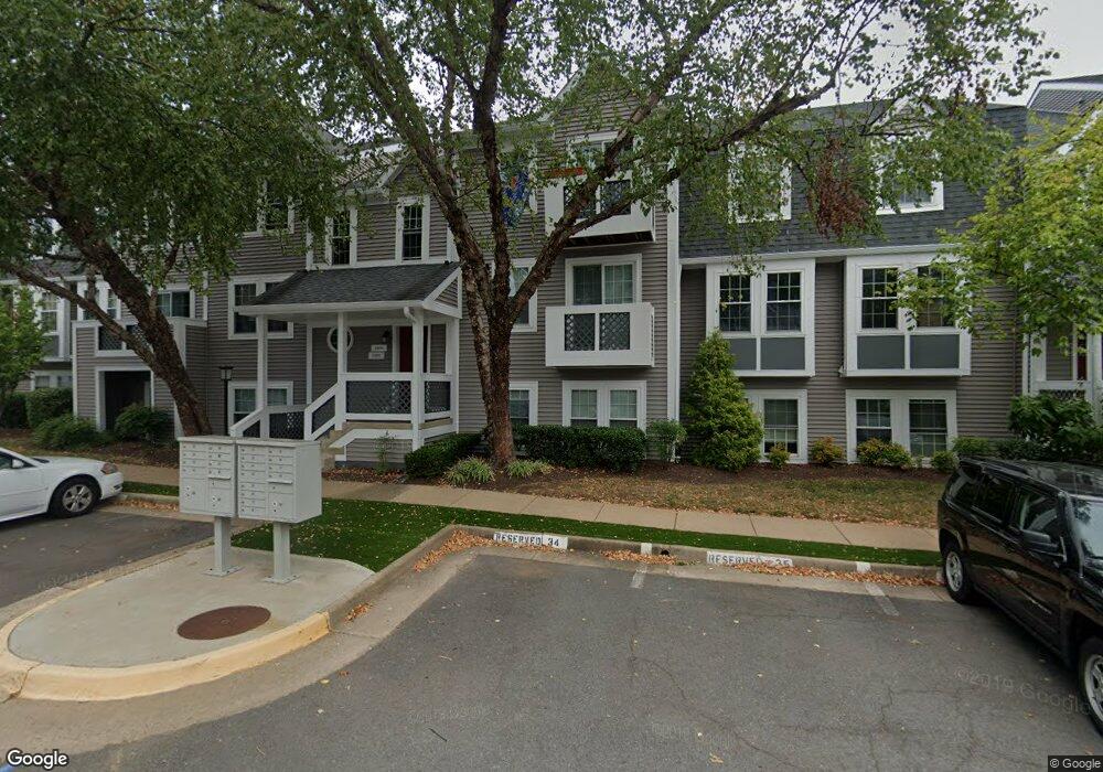 12894 Grays Pointe Rd unit 12894C, Fairfax, VA 22033 - photo 1