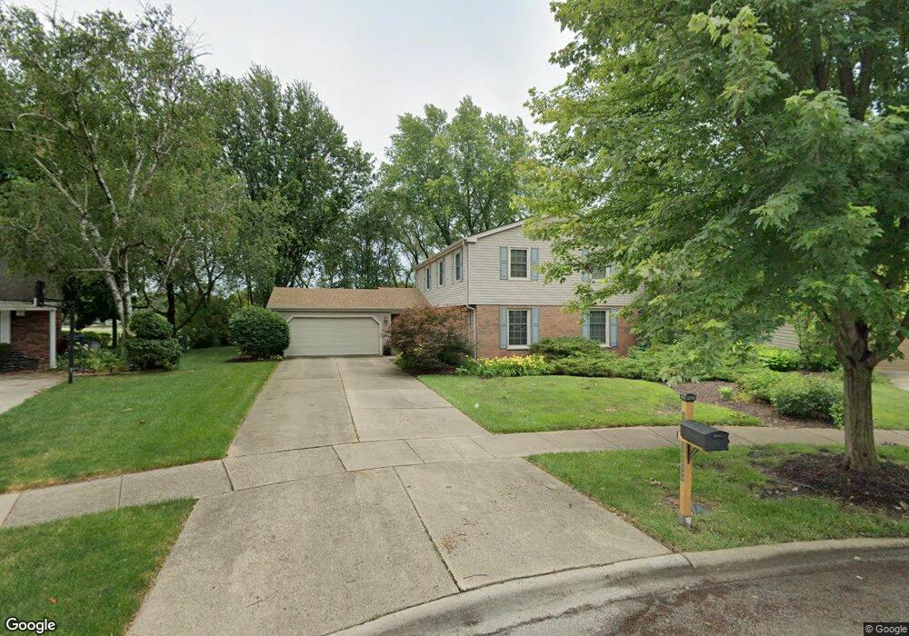 2 Sioux Ct, Naperville, IL 60563 - photo 1