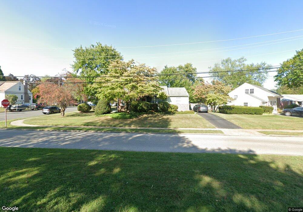 4705 Sir Galahad Dr, Brookhaven, PA 19015 - photo 1