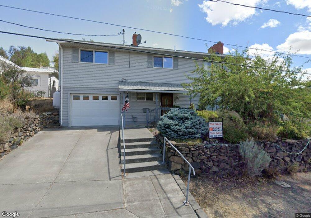 160 S Gilmore St, Heppner, OR 97836 - photo 1