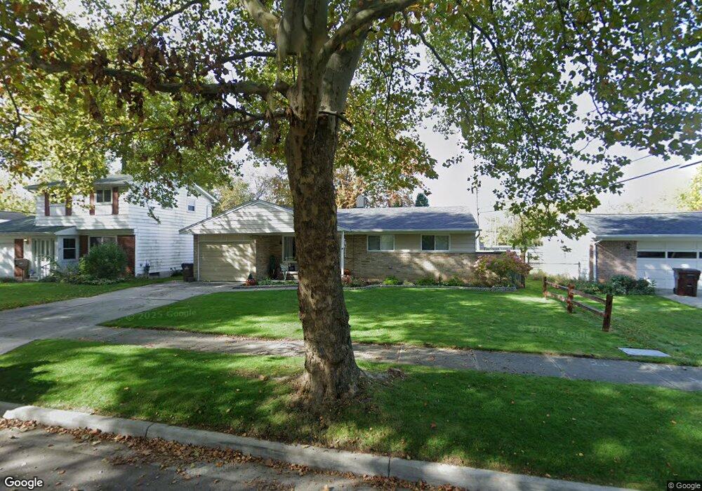 2914 Quincy Ln, Lansing, MI 48910 - photo 1