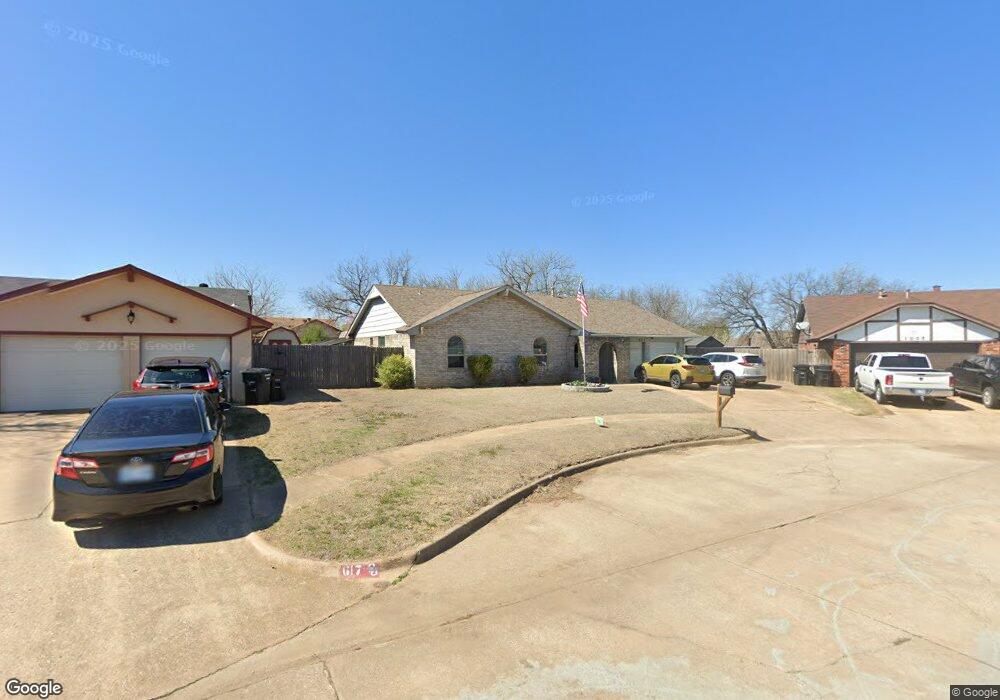 621 N Avery Place, Moore, OK 73160 - photo 1